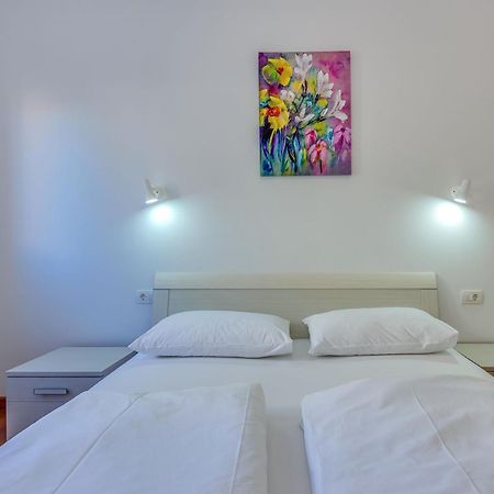 Apartments Host Barbat na Rabu Dış mekan fotoğraf